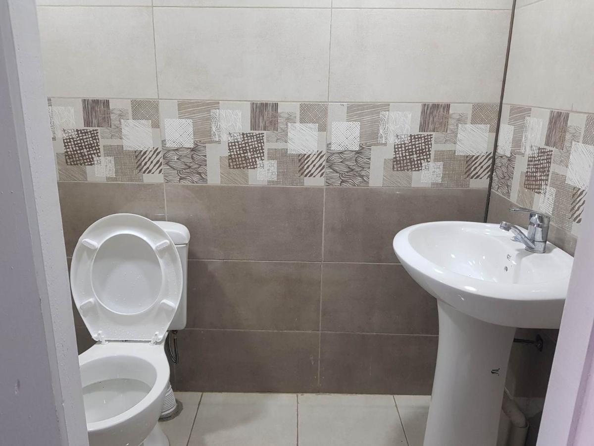 Hotel Shaumiani Kutaisi Bagian luar foto