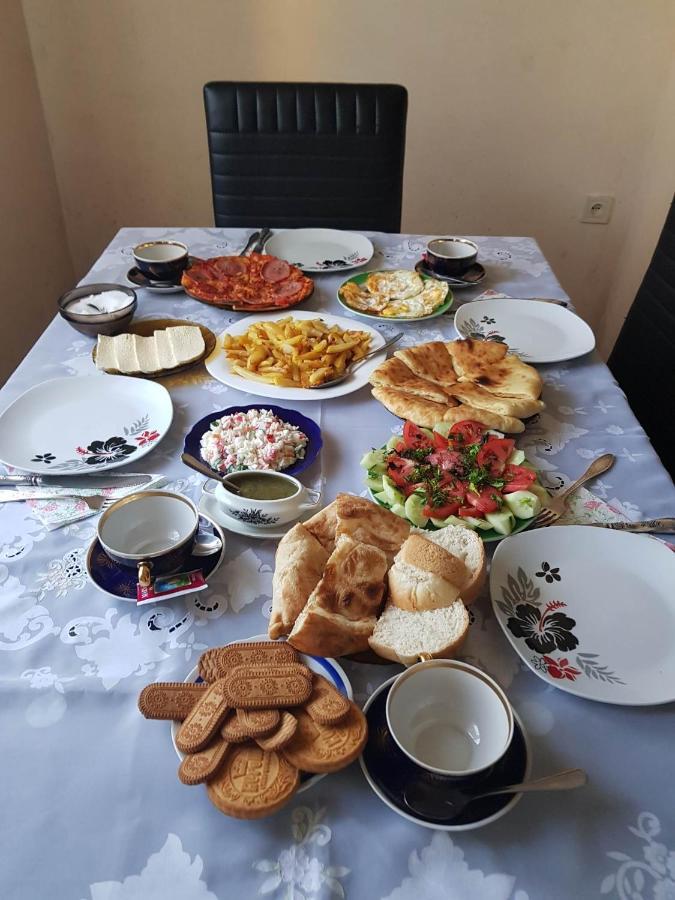 Hotel Shaumiani Kutaisi Bagian luar foto