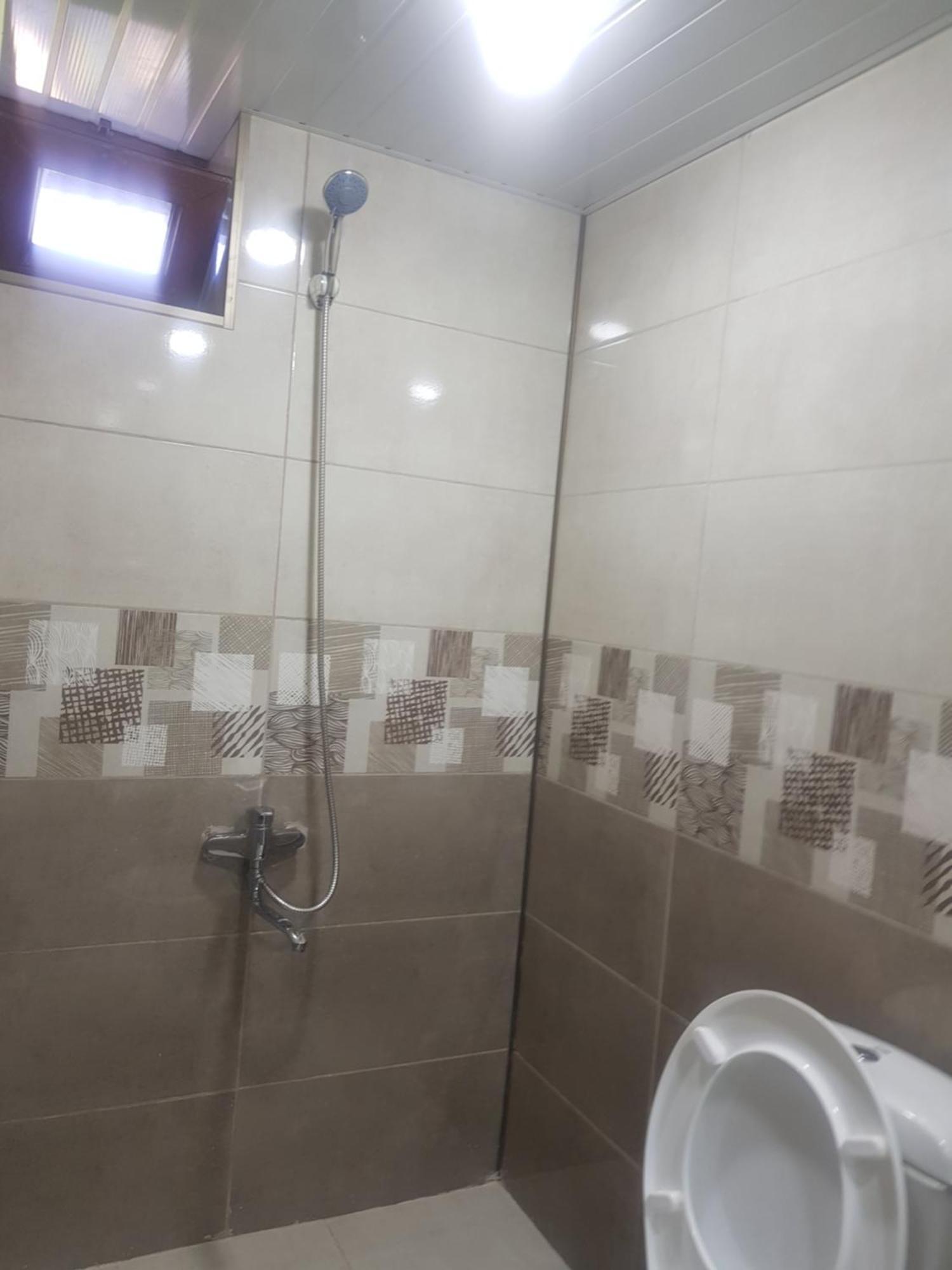 Hotel Shaumiani Kutaisi Bagian luar foto