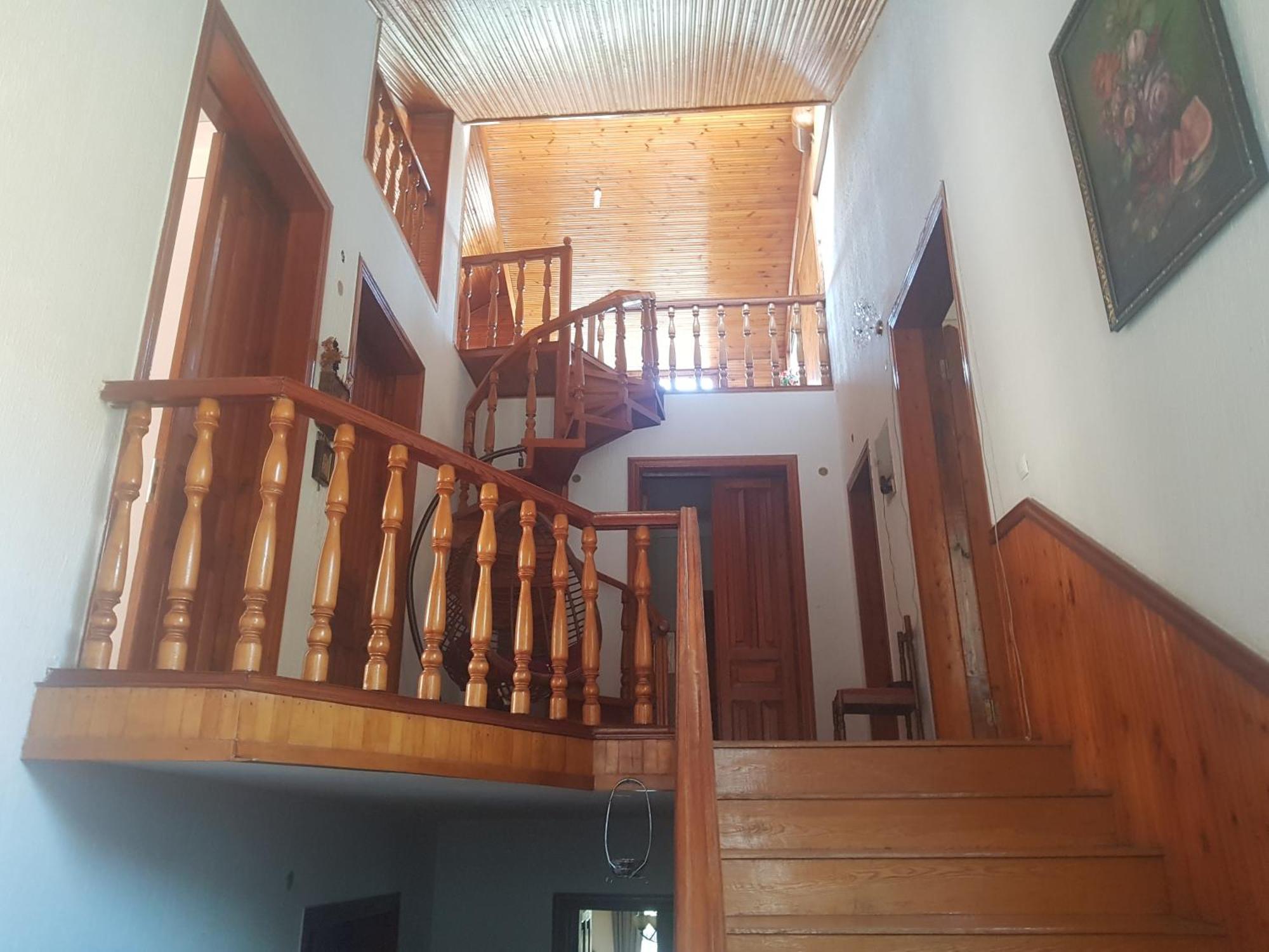 Hotel Shaumiani Kutaisi Bagian luar foto